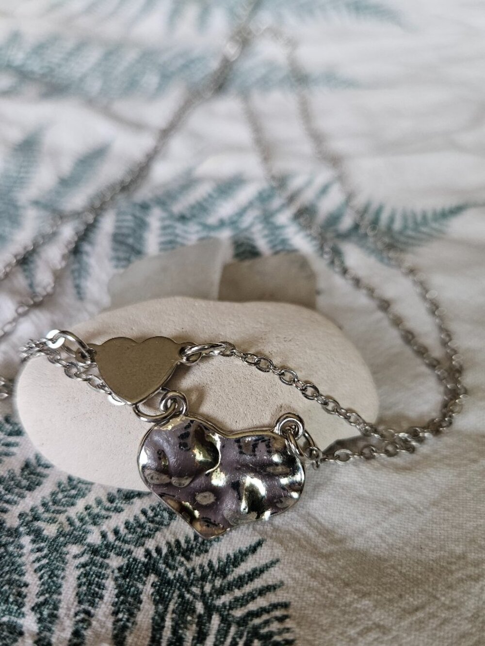 Double strand hearts necklace